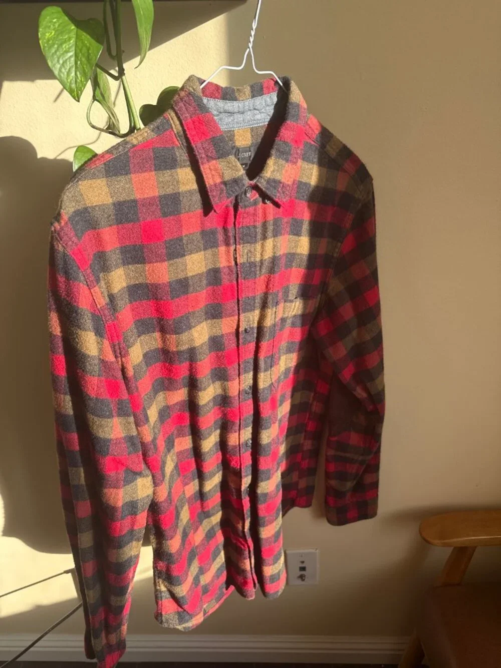 J.Crew Mens Flannel Button Down Shirt Red Green Tan Plaid Suede Elbow Patches Si